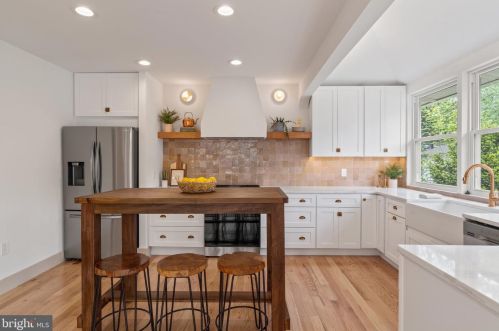 8 Narberth Ter, Camden NJ  08108-1017 exterior