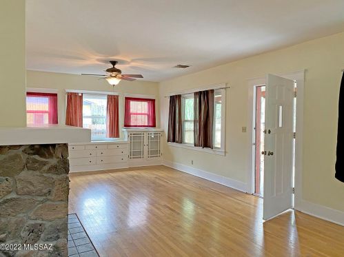 929 9th Ave, Tucson AZ  85705-7703 exterior