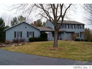 8206 Duvall Cir, Manlius, NY 13104-9426