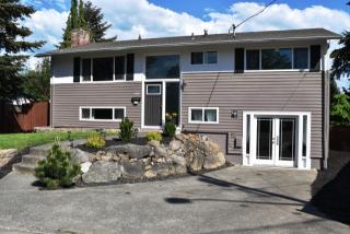 1068 Whitman Ct, Seattle, WA 98059-4509