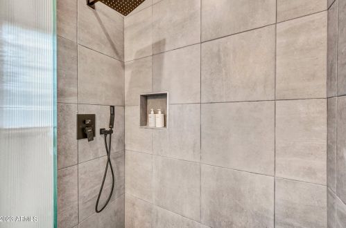 7627 22nd St, Phoenix AZ  85020-4706 exterior