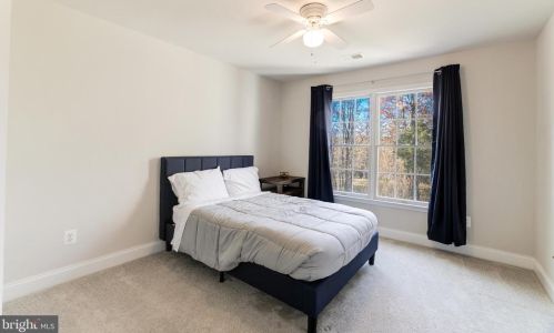 5410 Dabneys Mill Ct, Haymarket VA  20169-4519 exterior