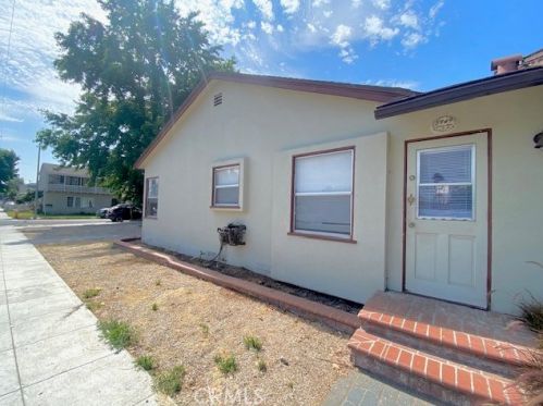 5949 Lewis Ave, Long Beach, CA 90805-3528