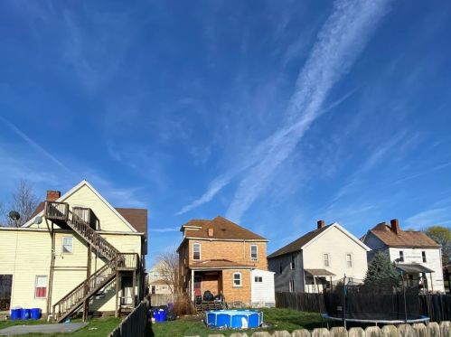 710 Blaine St, New Castle, PA 16101-2303
