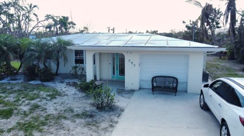 293 Palm Lake Dr, Sanibel, FL 33957-5601