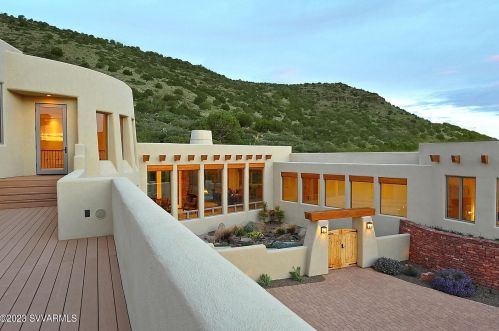 240 Crystal Sky Dr, Sedona AZ 86351-7450 exterior