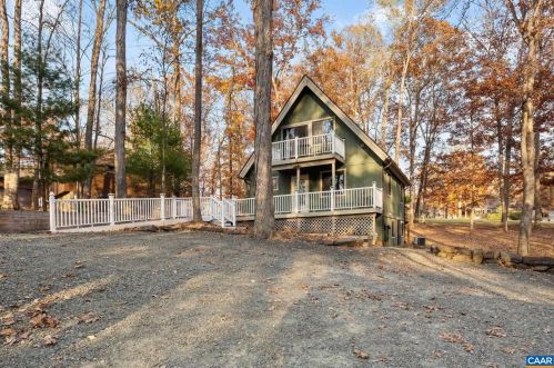 208 Jefferson Dr, Bybee VA  22963-2322 exterior