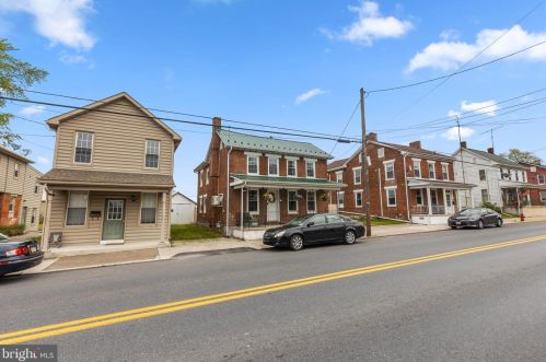 215 Queen St, Littlestown, PA 17340-1219