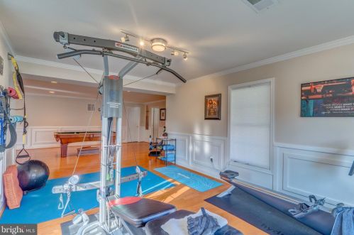 18292 St Georges Ct, Leesburg VA  20176-7421 exterior