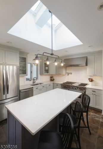 1364 Graymill Dr, Scotch Plains NJ  07076-4725 exterior