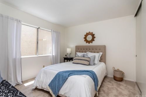 406 Massachusetts Ln, Placentia CA  92870-5017 exterior