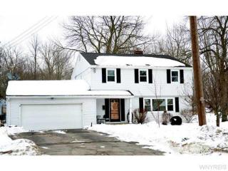 50 Sunset Dr, Hamburg, NY 14075-4317