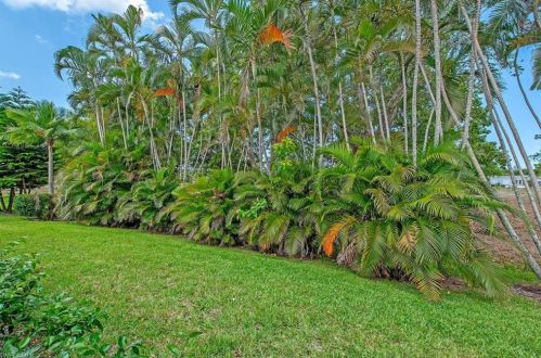 147 Estelle Dr, Naples FL  34112-7059 exterior