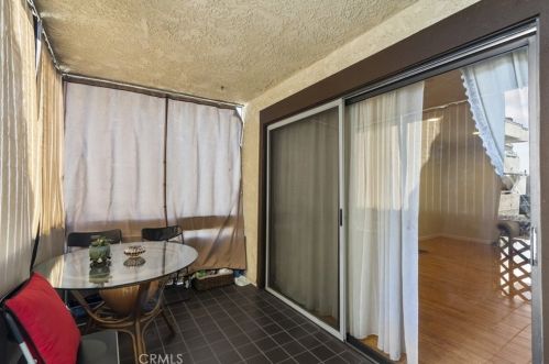 805 Chestnut St, Glendale CA 91205-2501 exterior