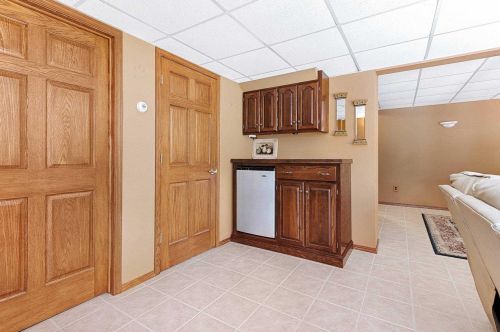 225 Traders Point Ln, Green Bay WI  54302-5236 exterior