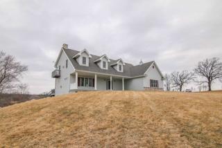 177 Glenway Rd, Brooklyn, WI 53521-9441