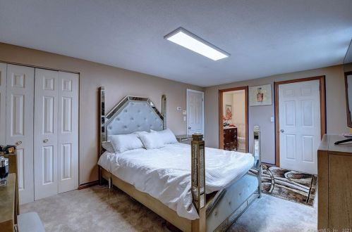 9 Still Field Rd, Manchester CT  06040-6355 exterior