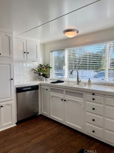 143 Liberty, Newport Beach CA  92660-6143 exterior