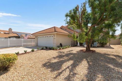 29216 Lotus Cir, Menifee CA  92586-2820 exterior