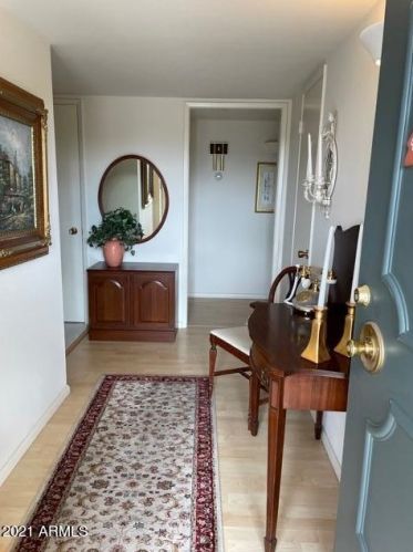 10746 Mountain View Rd, Sun City, AZ 85351-4617