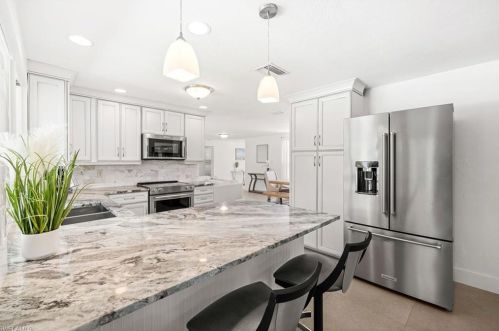 740 Orchid Dr, Naples FL  34102-5015 exterior