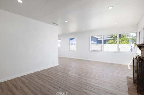 335 230th St, Long Beach, CA 90745-4917