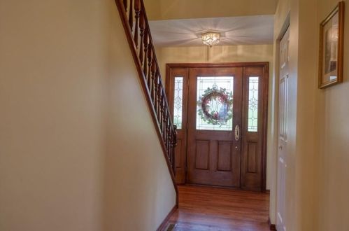4985 Oakhurst Ave, Gibsonia, PA 15044-8393