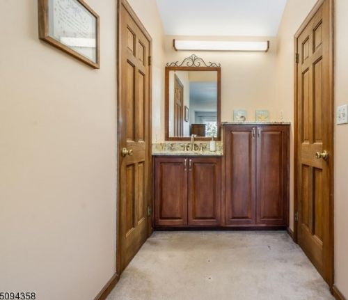 115 Johanna Farms Rd, East Amwell Township NJ  08551-2009 exterior