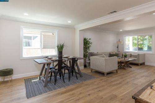 54 Reed St, San Jose CA  95110-2846 exterior