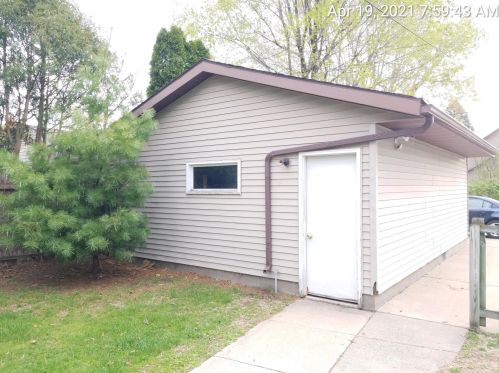 1442 George St, La Crosse, WI 54603-2416