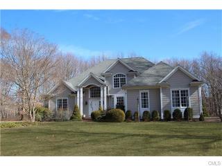 120 Wildflower Ln, Fairfield, CT 06824-1613