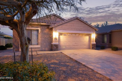 1117 Temple Ct, Gilbert, AZ 85296-3607