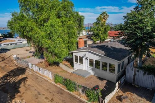 32984 Cedar Dr, Lake Elsinore, CA 92530-0620