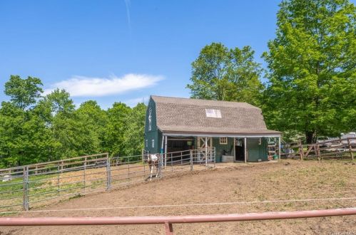 238 Mcmanus Rd, Patterson NY  12563-2930 exterior