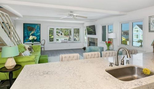 719 Nantasket Ct, San Diego CA 92109-7443 exterior