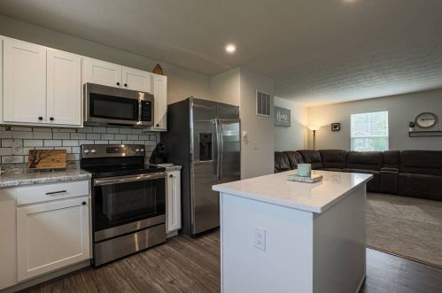 145 Wooded Ridge Dr, Amelia OH  45102 exterior