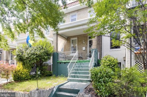 735 Princeton Pl, Washington, DC 20010-1606
