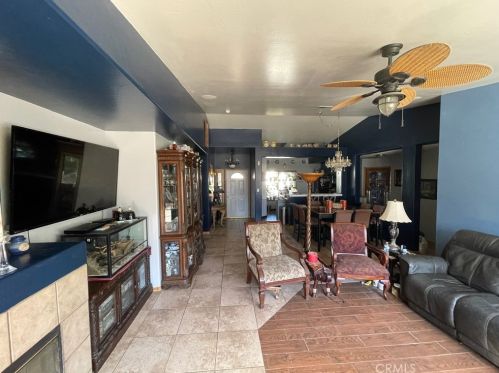 8423 Northshore Dr, Bakersfield CA  93312-4990 exterior