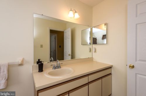 308 Ross Ln, Collegeville PA  19426-1877 exterior