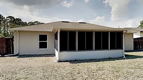 769 Whitewood Dr, Deltona FL  32725-7054 exterior