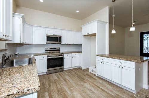 2201 Moon Ridge Ln, Bullhead City AZ  86426-6616 exterior