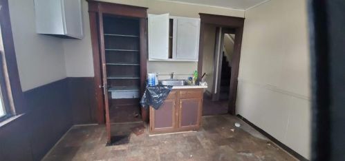 5 Laurel Ave, New Castle PA  16101-2353 exterior