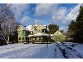106 Farmstead Dr, Shelburne, VT 05482-6466