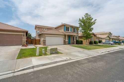 14962 Salamander Ln, Victorville, CA 92394-7447