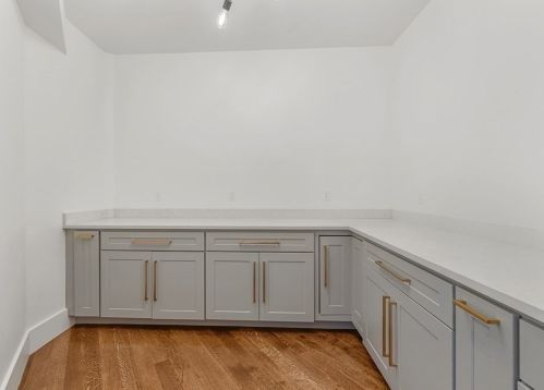 23 Evergreen Rd, Natick MA 01760-1631 exterior