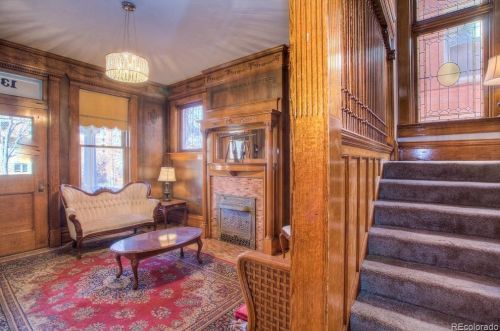 1350 Franklin St, Denver CO 80205-3902 exterior