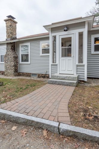 104 Lake Shore Dr, Northwood NH  03261-3706 exterior