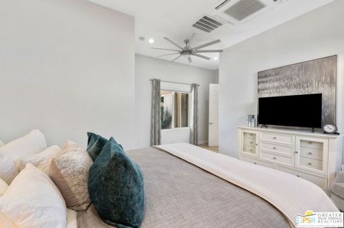 78720 Avenida La Fonda, La Quinta CA  92253-2805 exterior