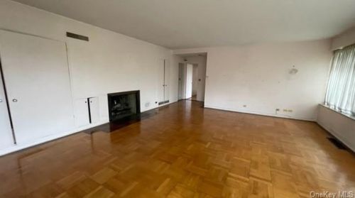 39 Penny Ln, Scarsdale NY  10583-3209 exterior