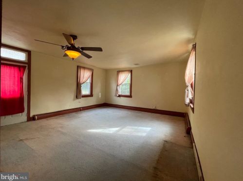 489 Swamp Pike, Collegeville, PA 19473-1404